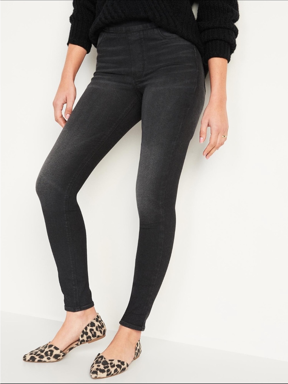 Old Navy Women’s Mid-Rise Pull-On Super Skinny Jeggings With Slimming Waistband